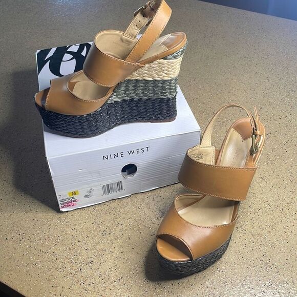 Nine West Unstopable Leather and Grass Wrapped Wedge Sandals 7 - Picture 2 of 12
